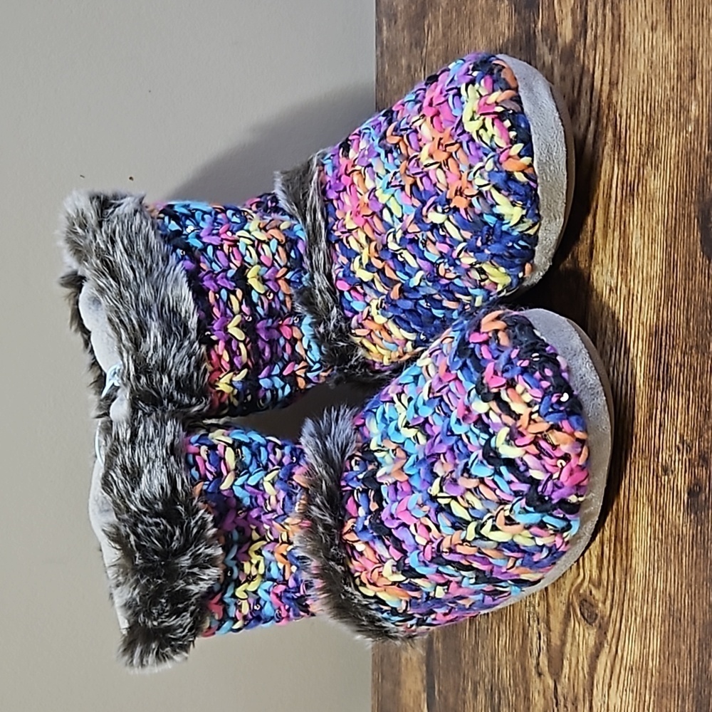 Spacedye Faux Fur Fleece Crochet Slippers Women's 9/10